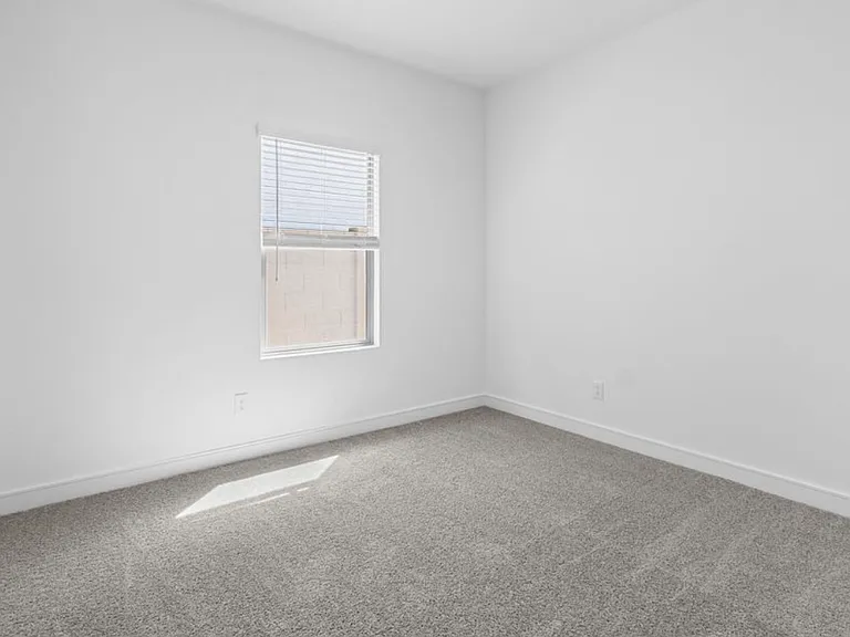 7659 W Park — Photo 17