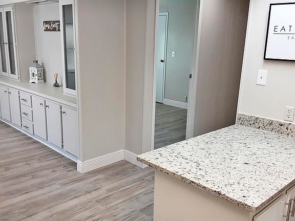 4th image of 3851 Sabal Dr #258