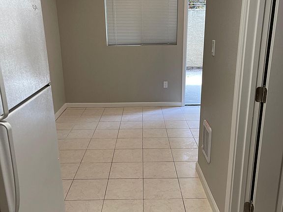 4th image of 54 9th Ave #11