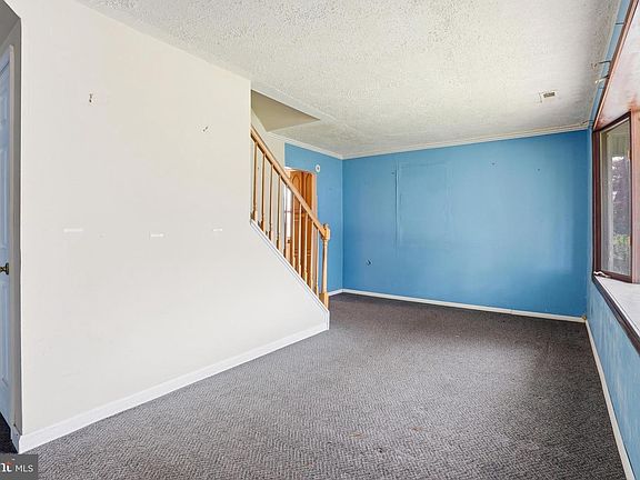 5th image of 3824 Kingston Way