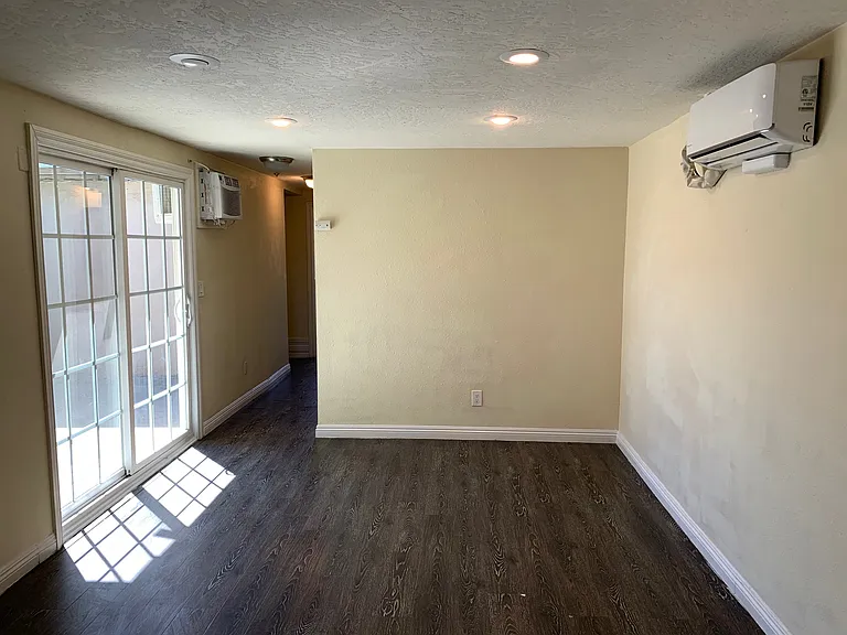 3913 E Calle De Ricardo — Photo 5