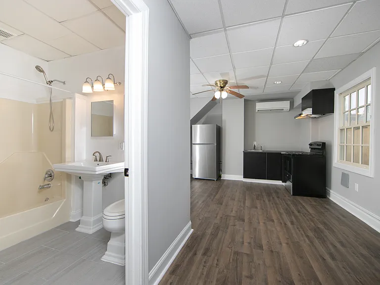 2704 Chestnut Ave #B — Photo 12