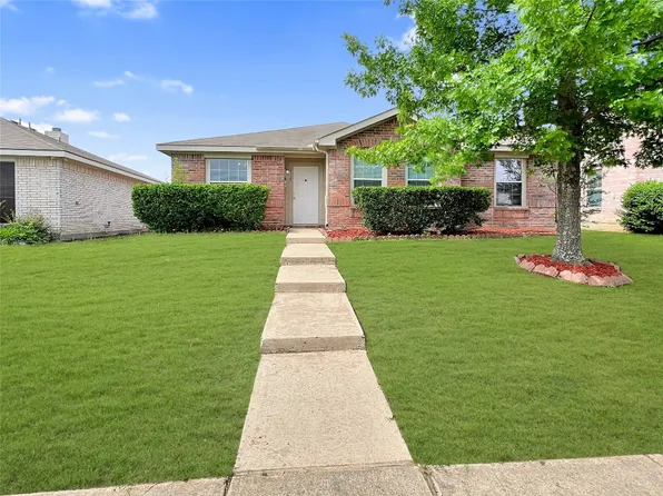2310 Midbury Dr, Lancaster, TX 75134