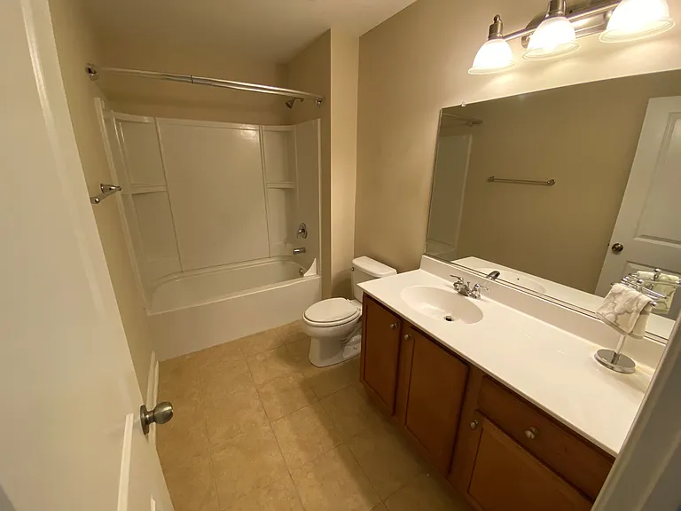 3635 Bagley Dr — Photo 21