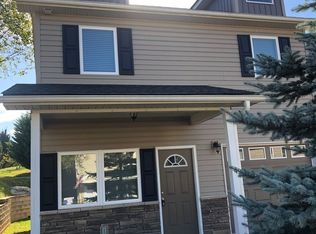 4 English Ivy Rd, Asheville, NC 28806