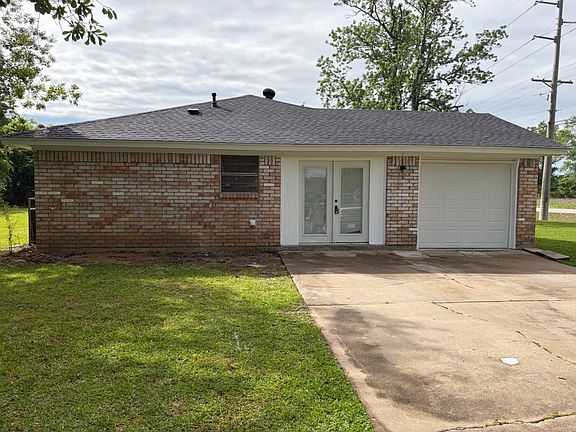 2nd image of 5890 Helbig Rd