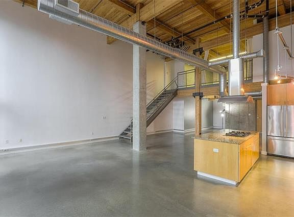 5th image of 210 W 5th St APT 102