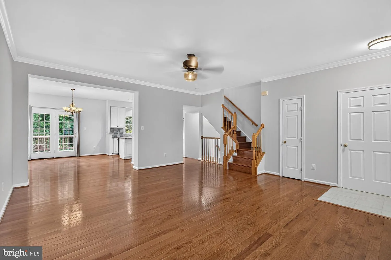 3 bed, 3.5 bath, 2113 sqft, $3,150 — Photo 4