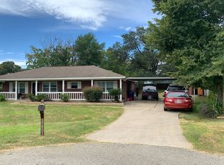 15001 Port Cir, Willis, TX 77318