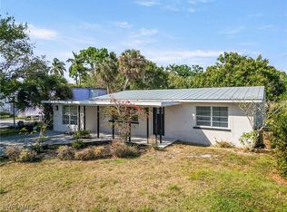 4425 Seminole St, Fort Myers, FL 33905