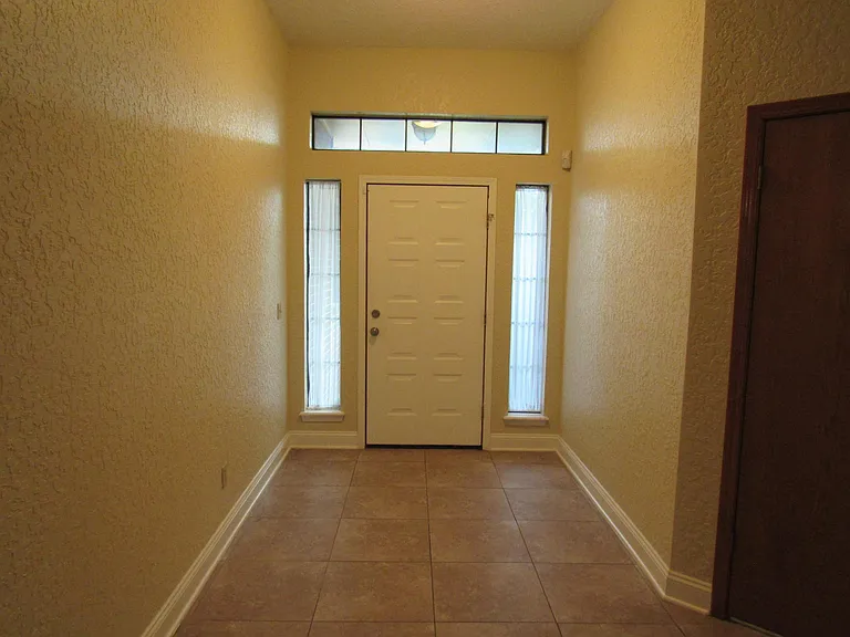 1809 Pinnacle Ln — Photo 4