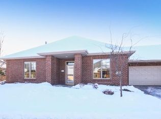 75 Deerwood Ct, Hudson, WI 54016