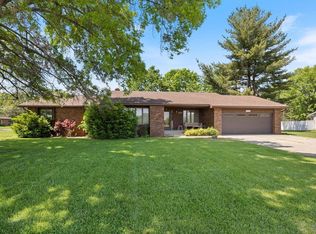 2728 Poplar St, Highland, IL 62249