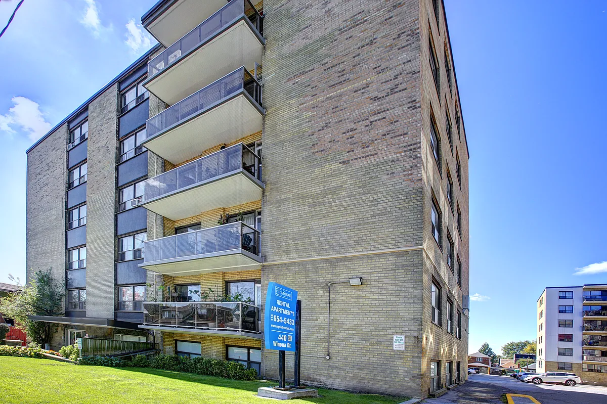 Building Photo - 440 Winona Dr