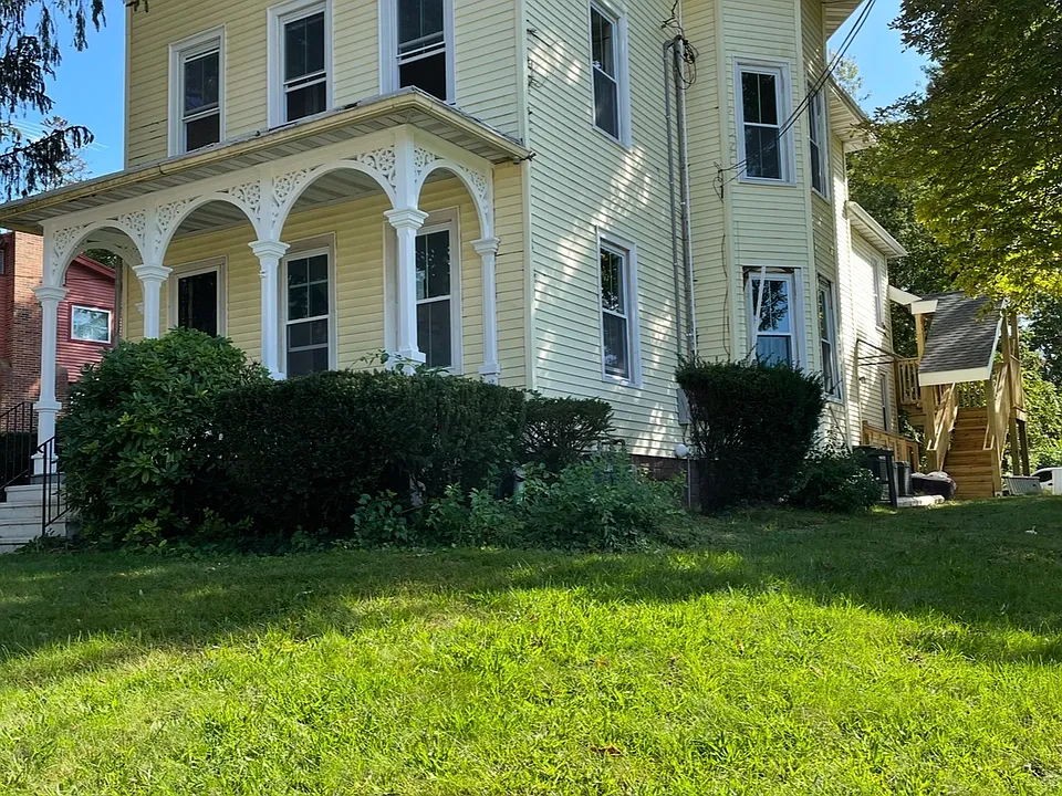 18 Silver St #3