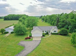 6305 Greenwood Rd, Wonder Lake, IL 60097