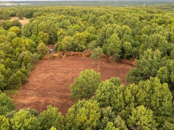 11691 Phillips Rd, Pleasanton, KS 66075