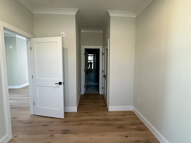 157 Everett St #306E — Photo 24