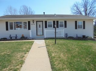 1416 Lion Rd, Saint Joseph, MO 64506