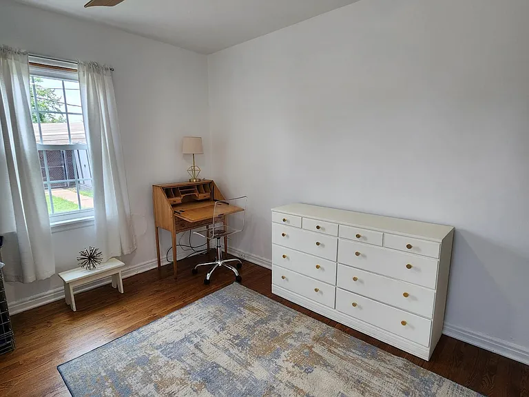 8400 Richard Ave — Photo 11