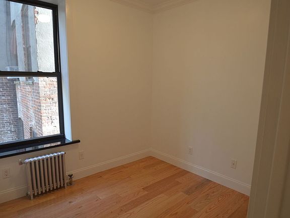 3rd image of 446 W 163rd St #16