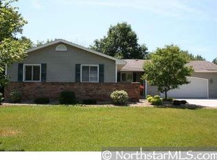 6461 Bluebird Cir, Osseo, MN 55369