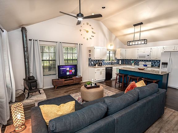 5th image of 28160 Windwood Dr E #2
