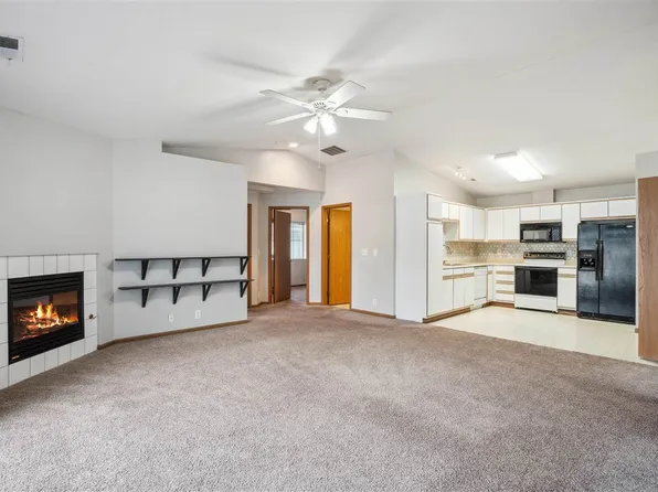 4517 1st Ave SW APT 12, Cedar Rapids, IA 52405