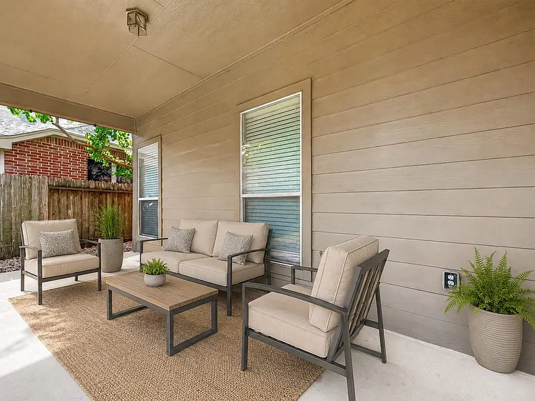 2110 Castle Gardens Ln — Photo 42