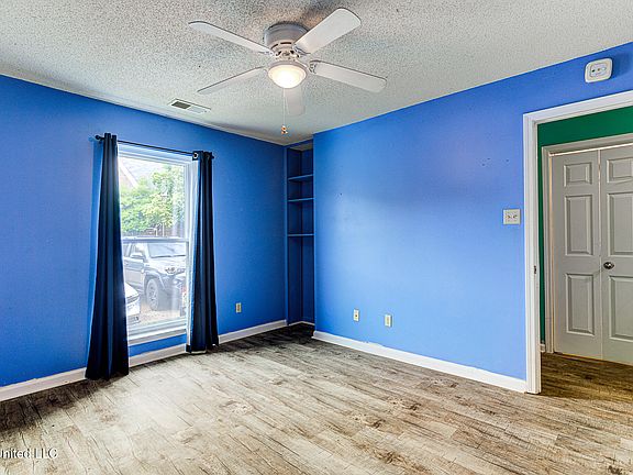 4th image of 449 Blair Dr