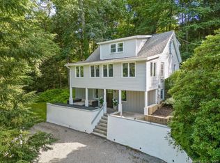 90 Engleside Ter, Sandy Hook, CT 06482