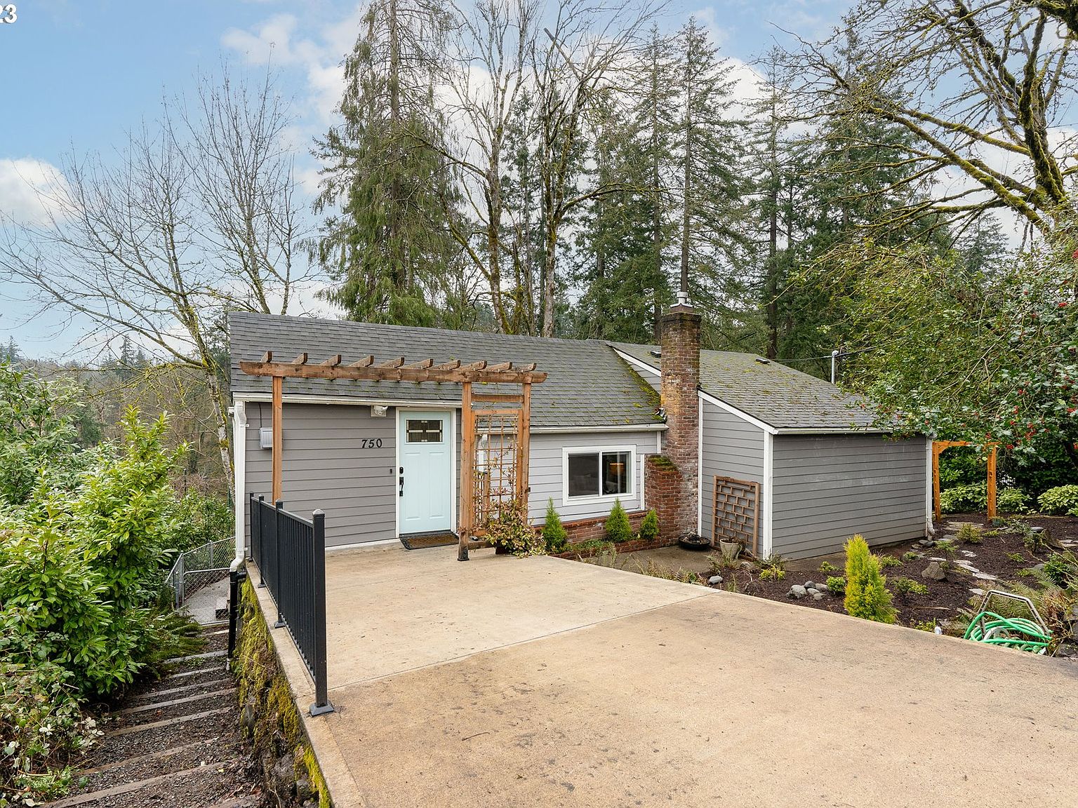 750 Division St, Oregon City, OR 97045 Zillow