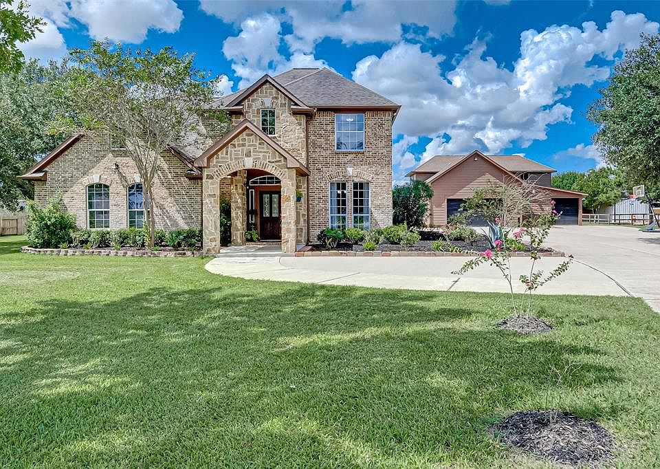1st image of 10411 W Hidden Lake Ln