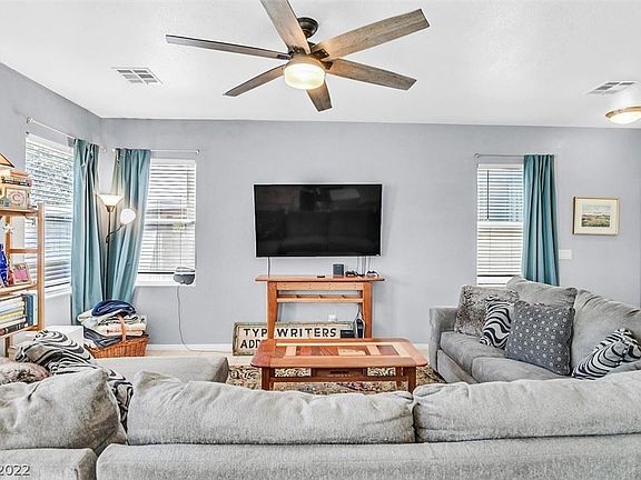 4th image of 9542 Michelle Falls Ave