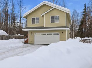 8034 Queen Victoria Dr, Anchorage, AK 99518