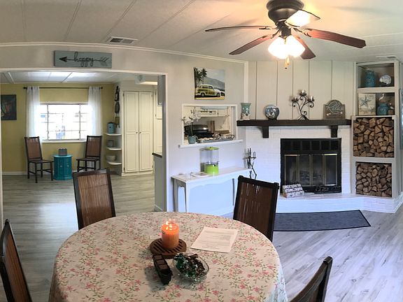 Cozy Real Fireplace!