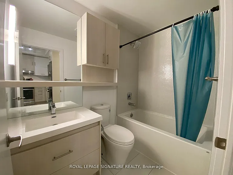150 Fairview Mall Dr #807 — Photo 12
