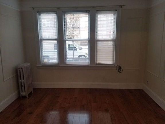 4th image of 2420 24th Ave