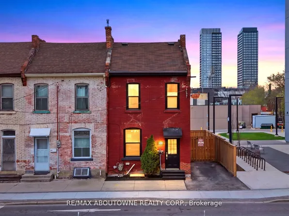 116 Bay St N, Hamilton, ON L8R 2P4