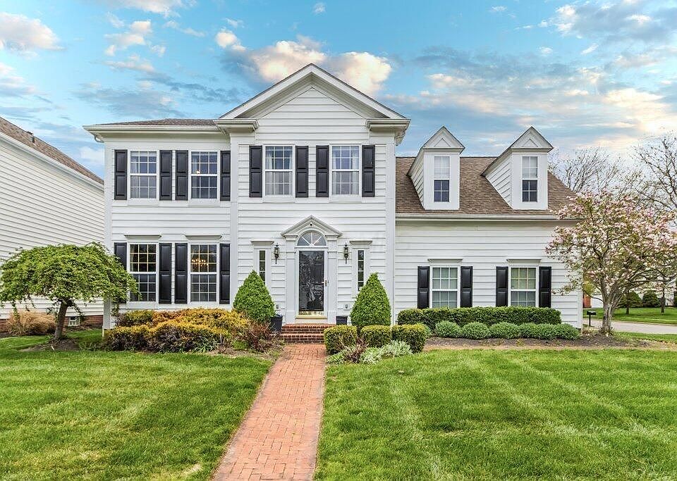 1st image of 5173 Claridge Dr