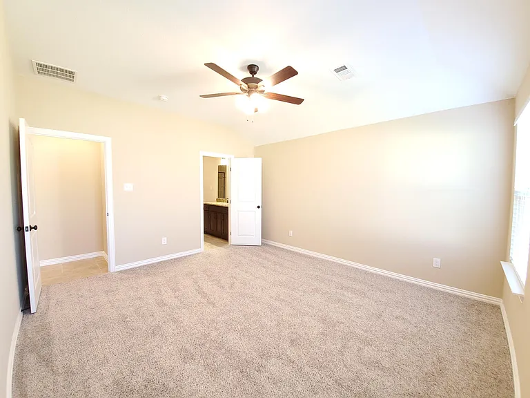 112 Canales Cir — Photo 12