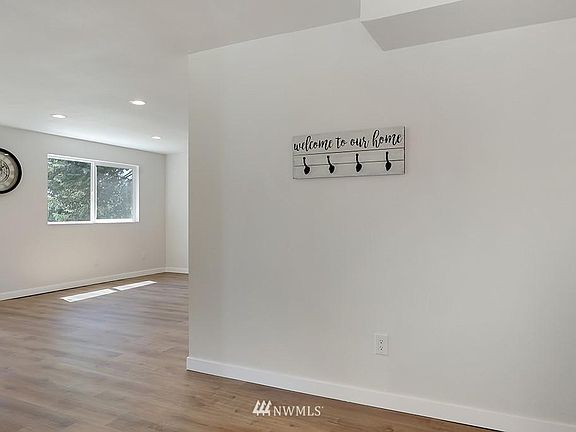 2nd image of 2209 S 72nd St