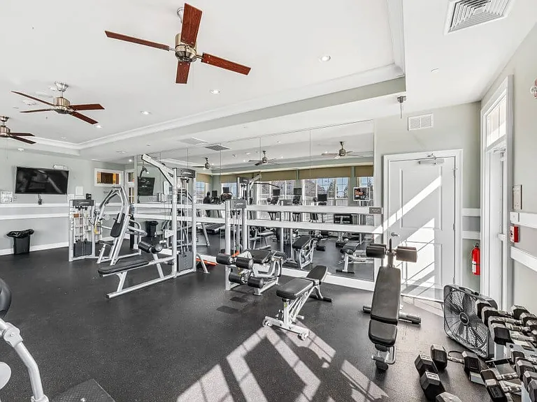 print_101_campbell_blvd_hdr_118