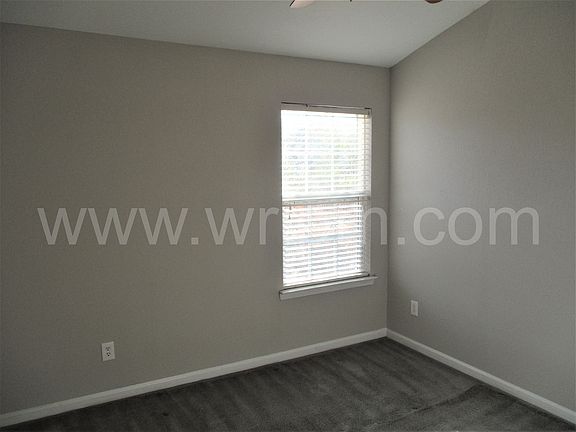 2nd image of 1248 Chinon Pt