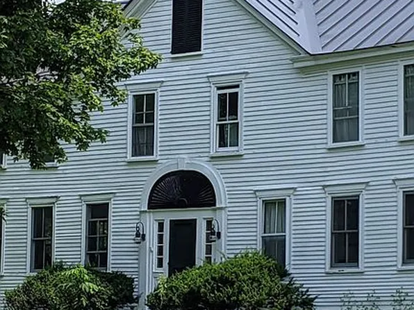 264 Dartmouth College Hwy, Haverhill, NH 03765