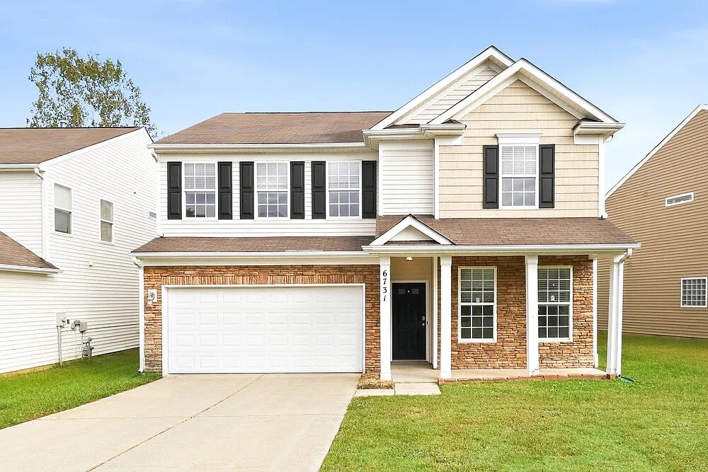 4 bed, 2.5 bath, 2513 sqft, $2,405 — Photo 1