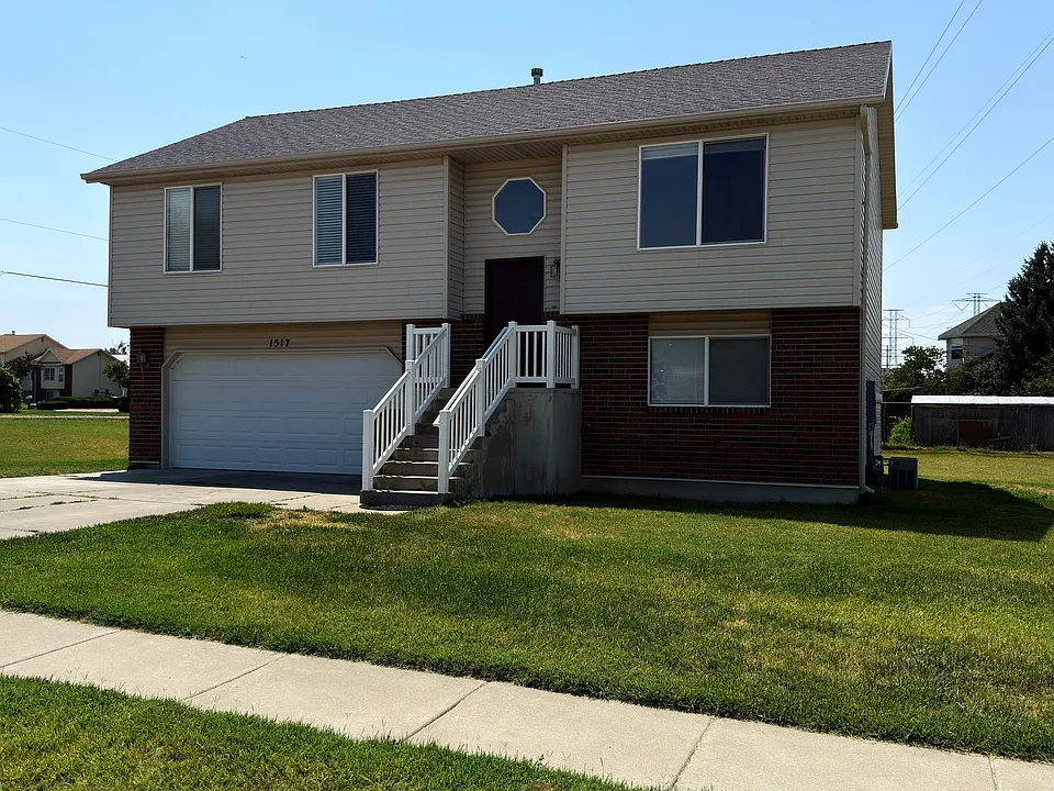 1517 W 600 N