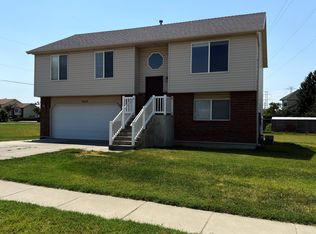 1517 W 600 N, Clinton, UT 84015