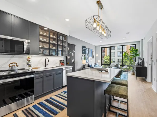 20 Port Imperial Blvd #437, West New York, NJ 07093