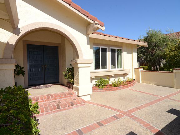 2nd image of 1121 Valley Quail Cir